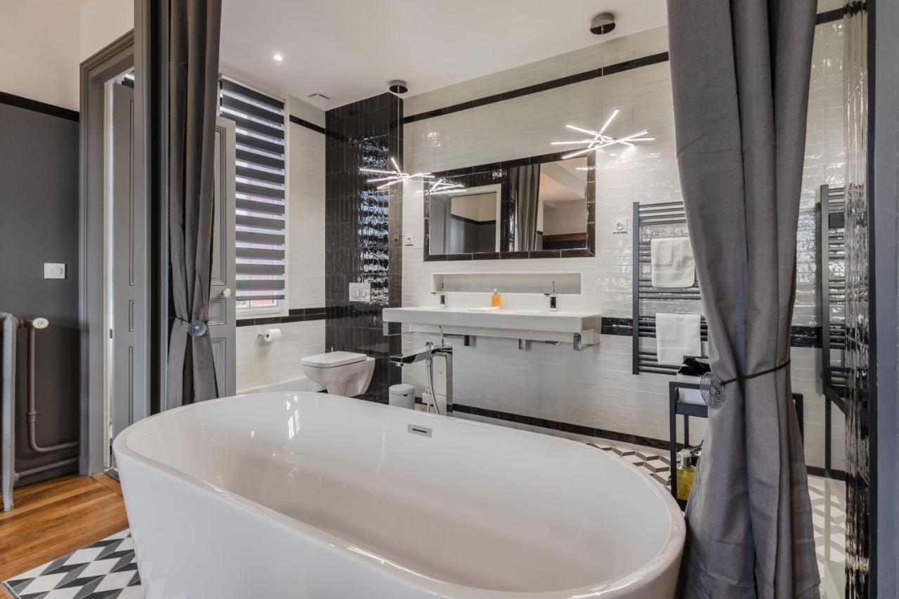 オンフルール Le Manoir Des Embruns 14P - Location N1- Terrace- Public Parking 2 Minヴィラ エクステリア 写真
